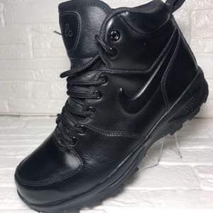 NIKE MANOA LEATHER BOOTS